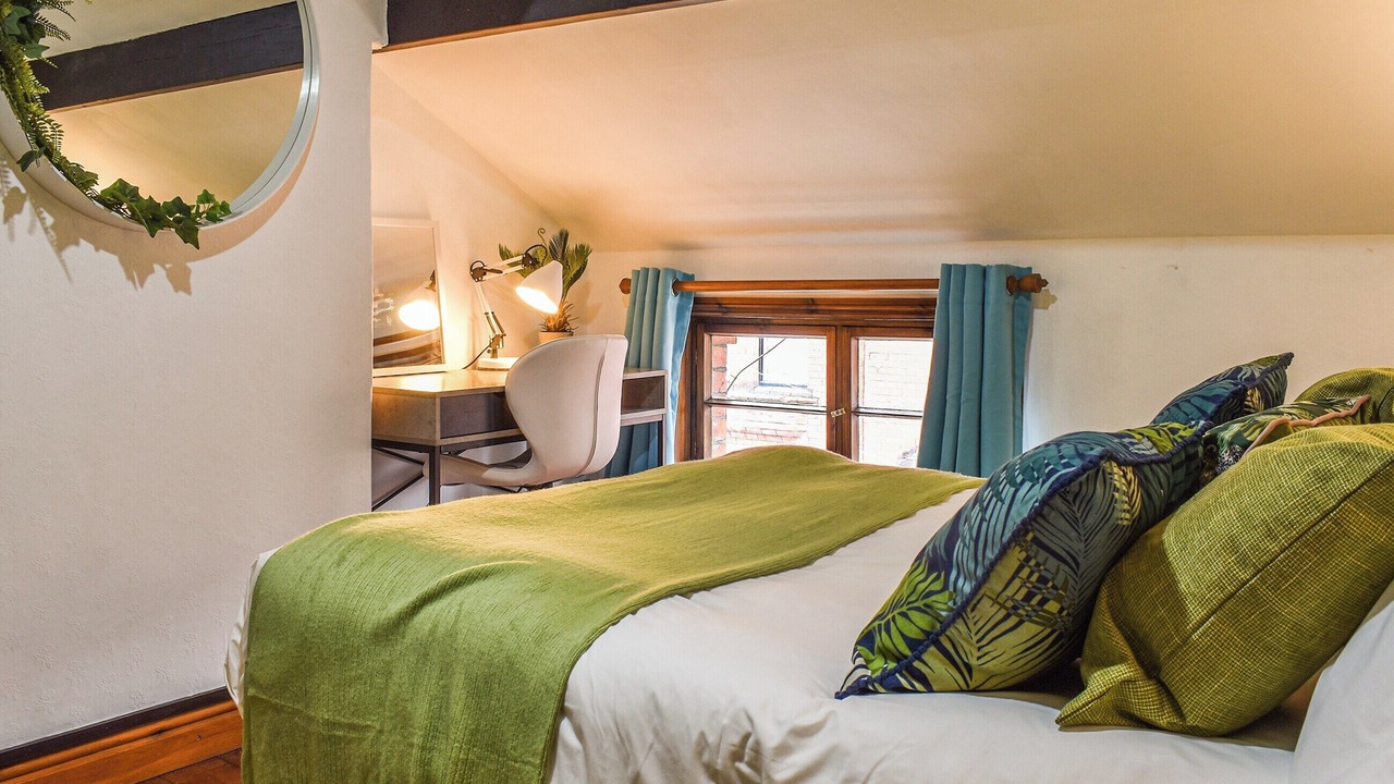 Photo of Others in Leek