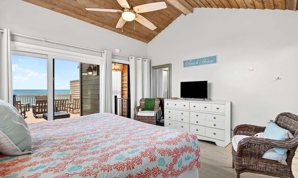 Photo of Bedroom in Belleair Beach