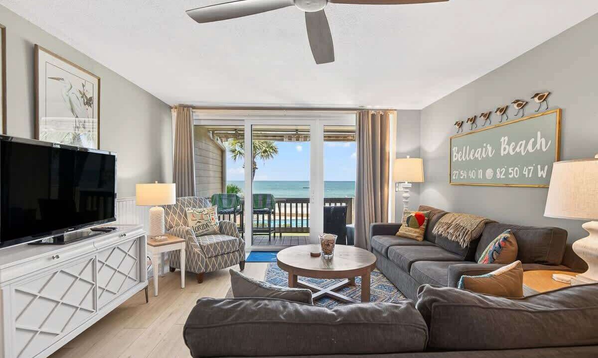 Photo of Livingroom in Belleair Beach