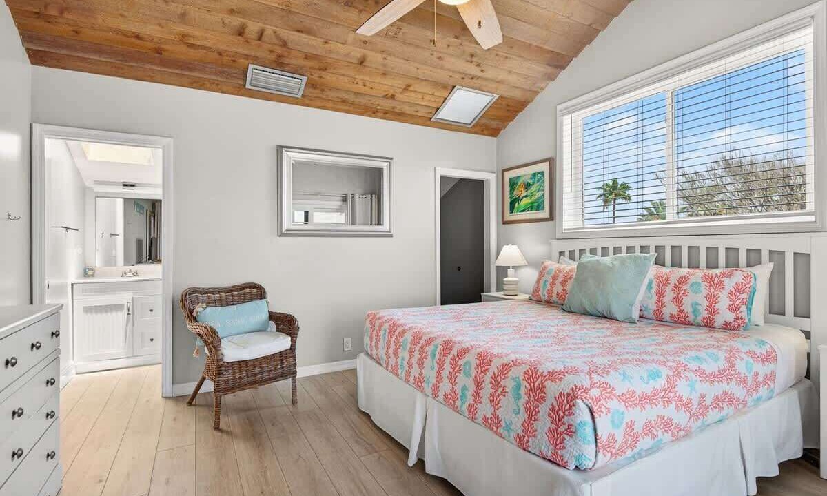 Photo of Bedroom in Belleair Beach