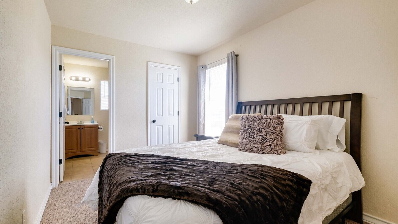 Photo of Bedroom in Selma