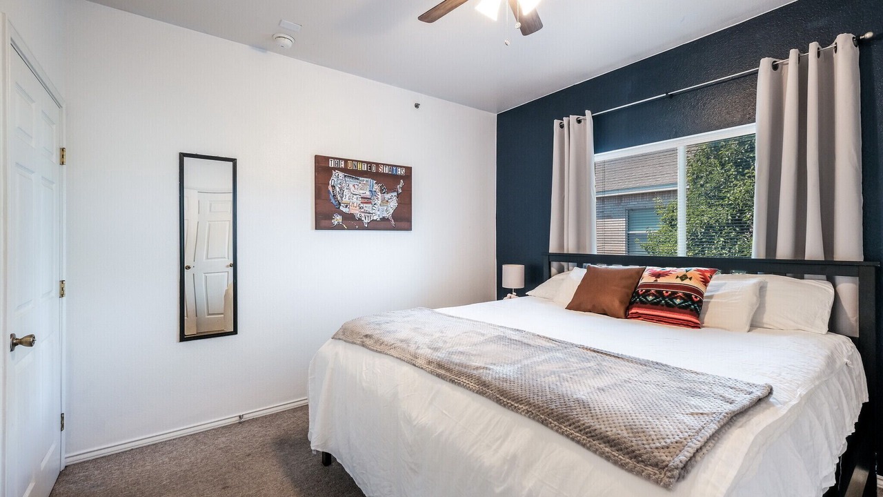 Photo of Bedroom in Medical Center District