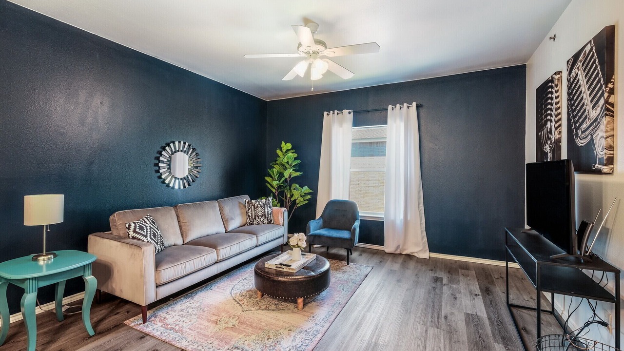 Photo of Livingroom in Medical Center District