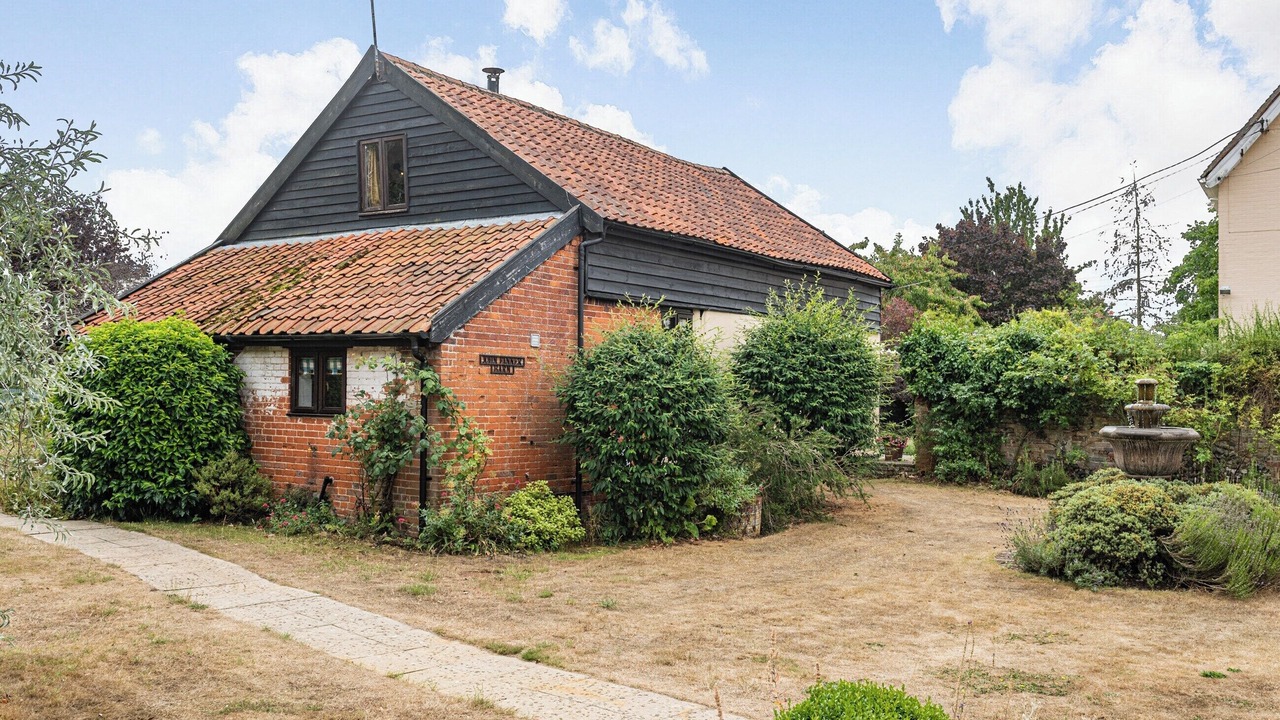 Photo of Others in Eye