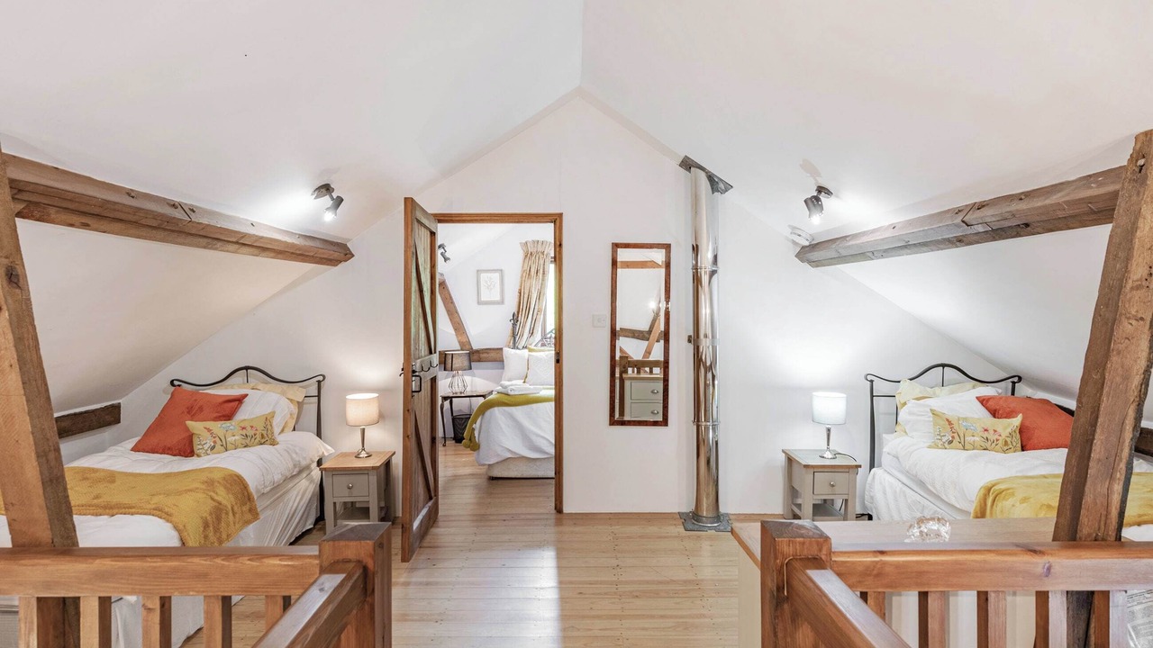 Photo of Others in Eye