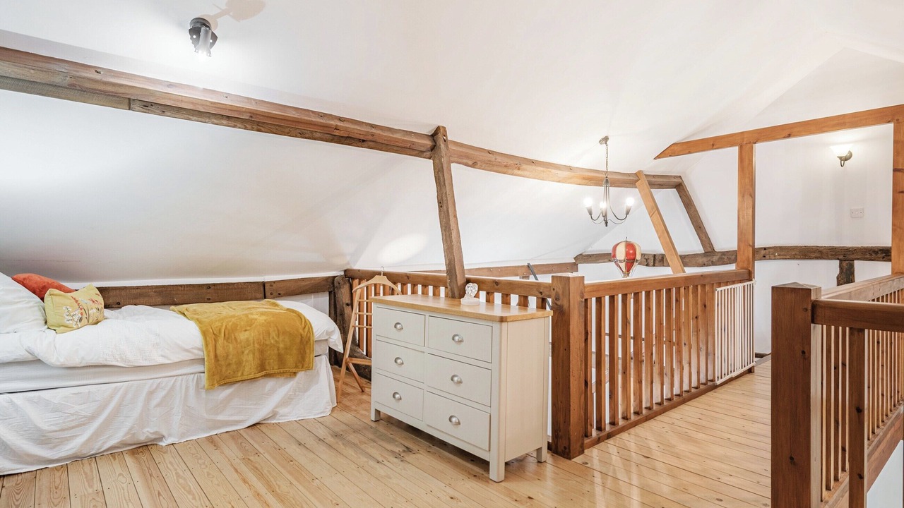 Photo of Others in Eye