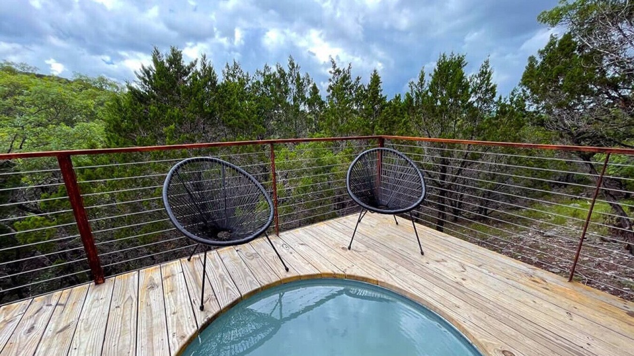 Photo of Outdoor in Oatmeal