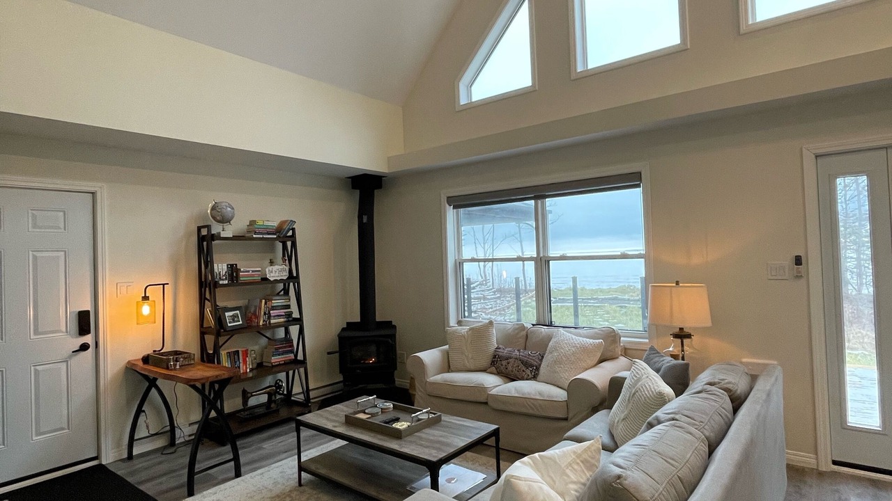 Photo of Livingroom in Prince County