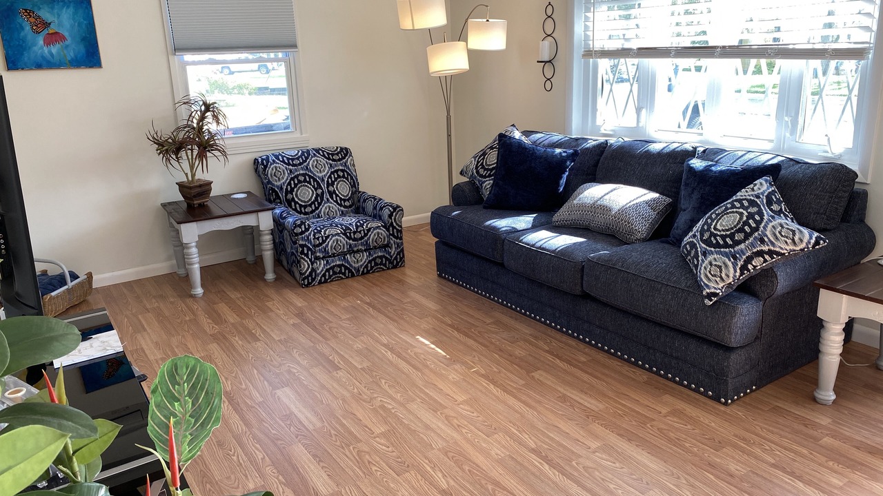 Photo of Livingroom in Seneca Falls