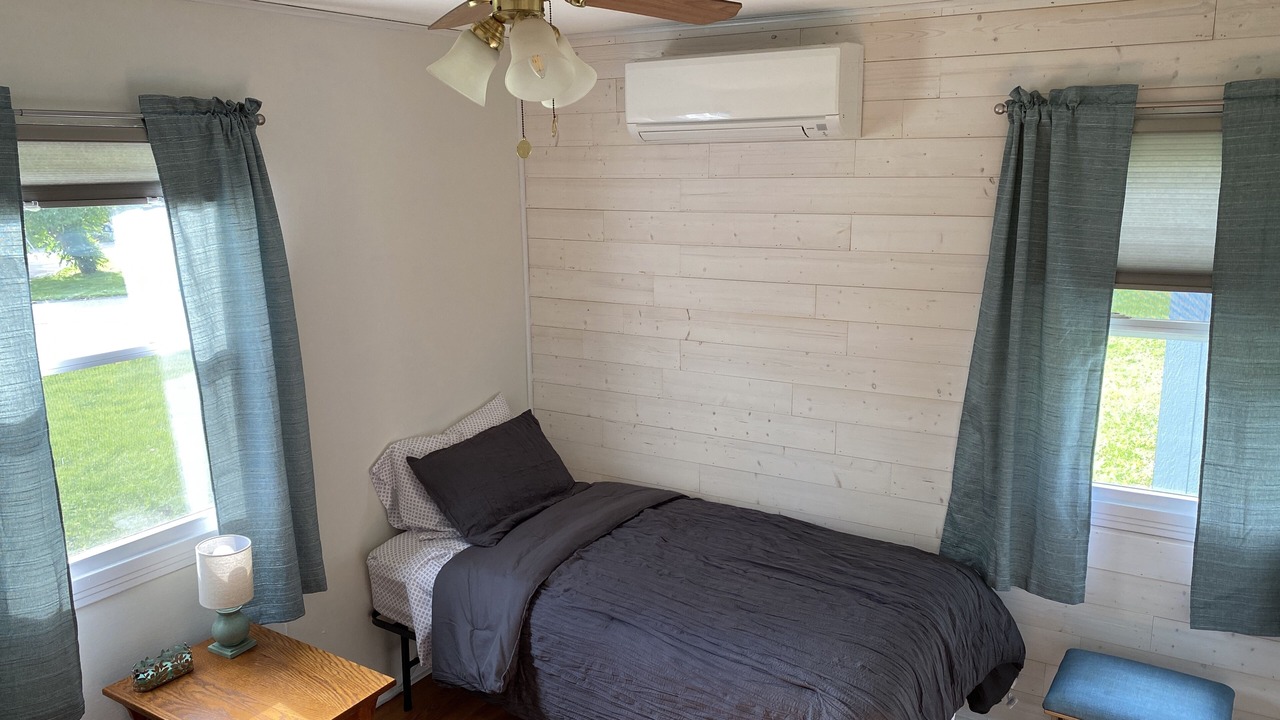 Photo of Bedroom in Seneca Falls