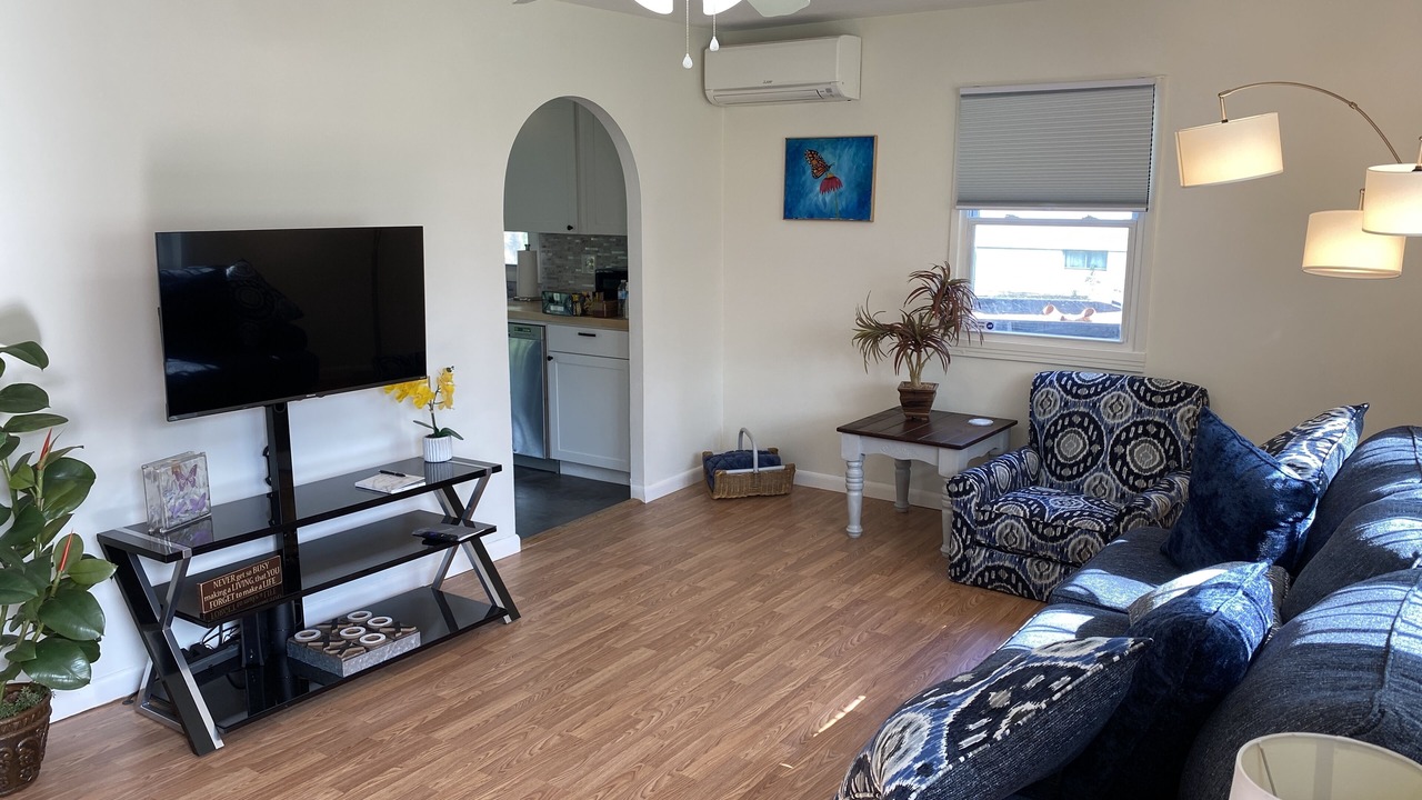 Photo of Livingroom in Seneca Falls