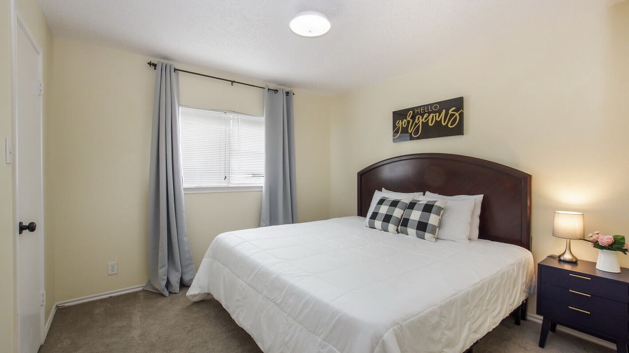 Photo of Bedroom in North San Antonio - SAT