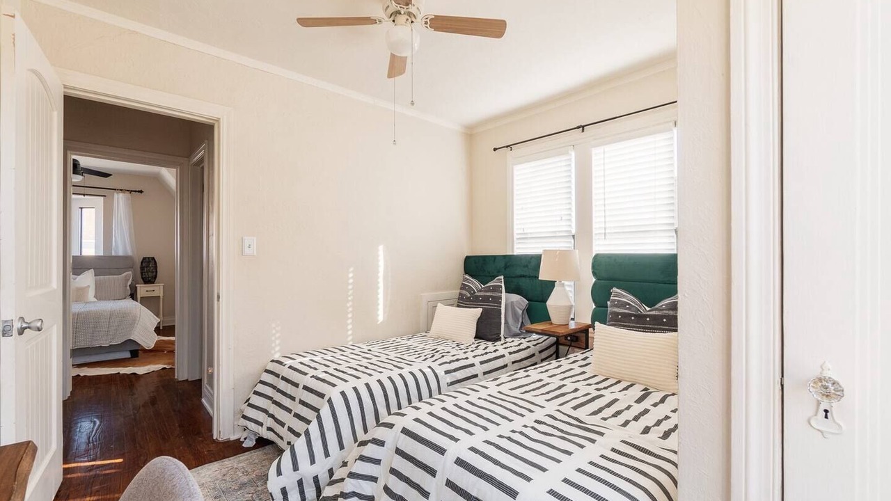 Photo of Bedroom in Crestwood