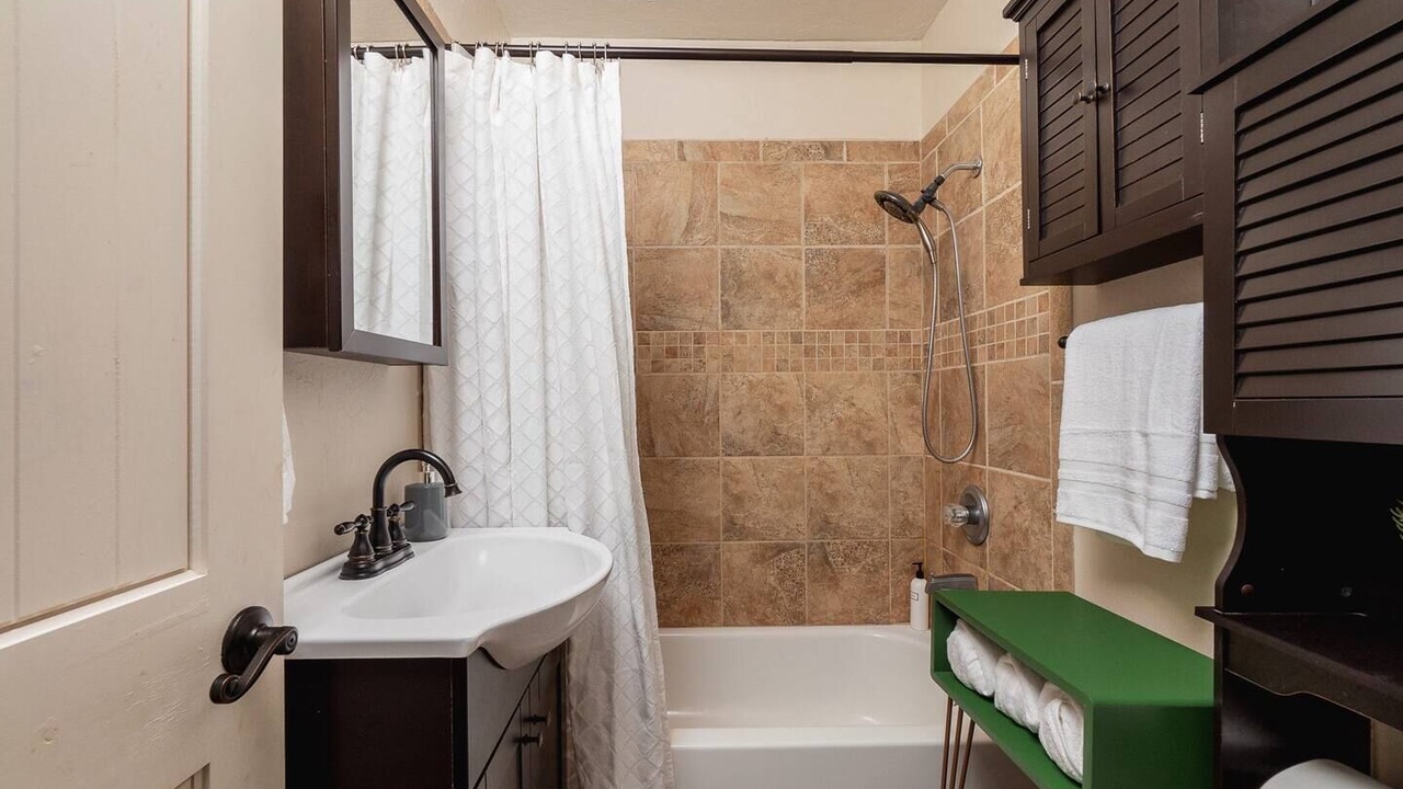 Photo of Bathroom in Crestwood
