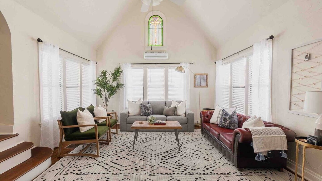 Photo of Livingroom in Crestwood