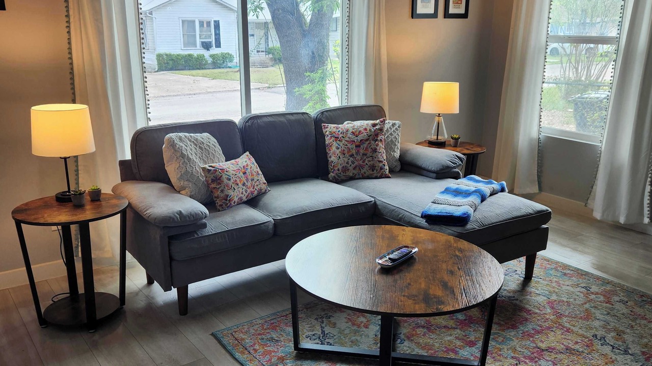 Photo of Bedroom in Northwest Los Angeles Heights