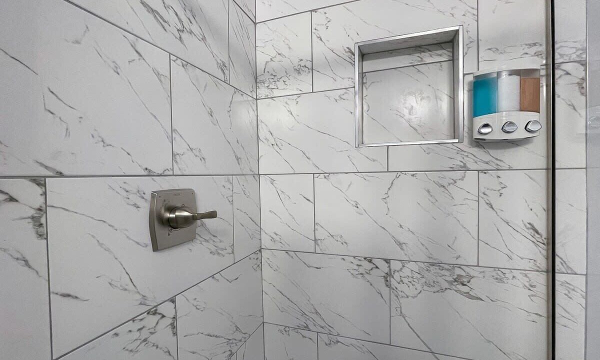 Photo of Bathroom in Northwest Los Angeles Heights