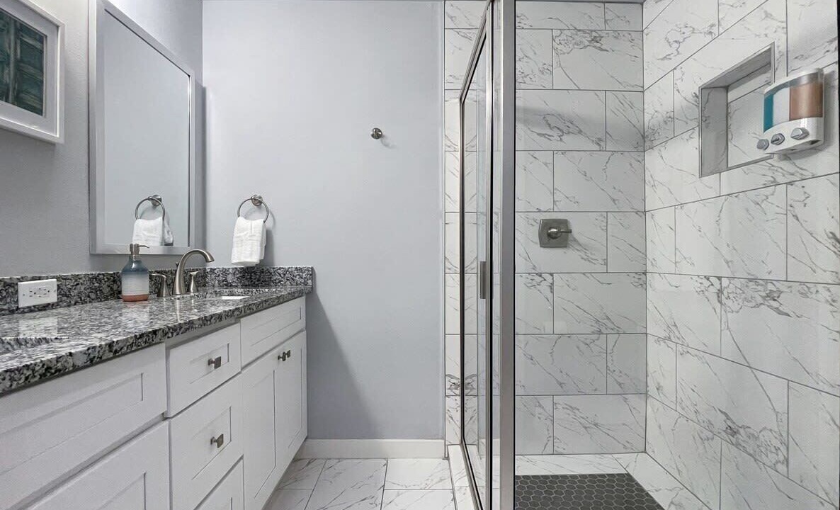 Photo of Bathroom in Northwest Los Angeles Heights