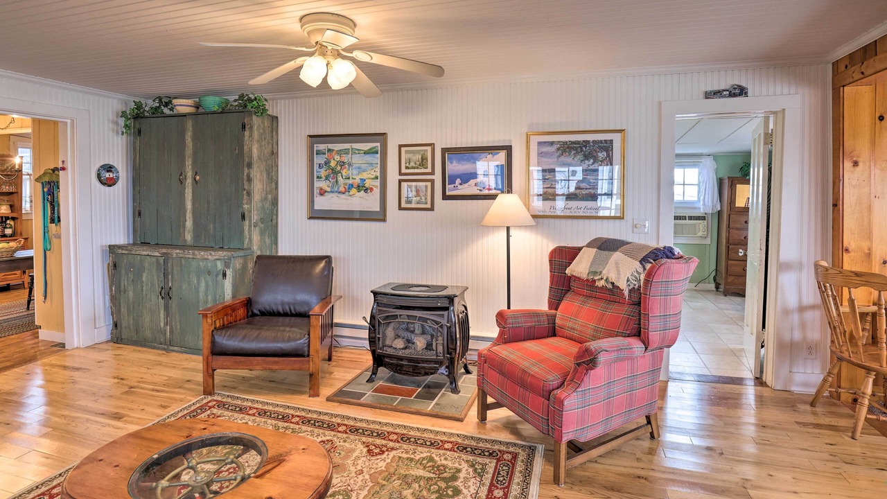 Photo of Livingroom in Canandaigua