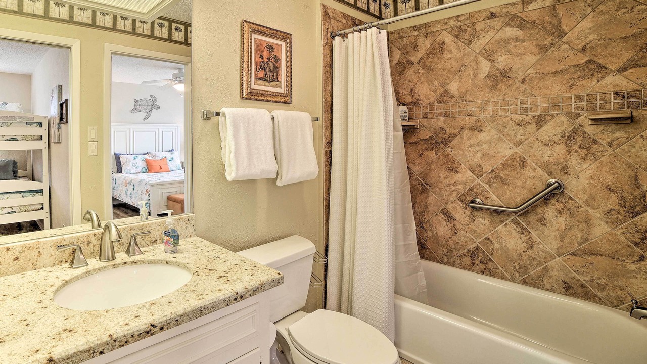 Photo of Bathroom in Key Allegro