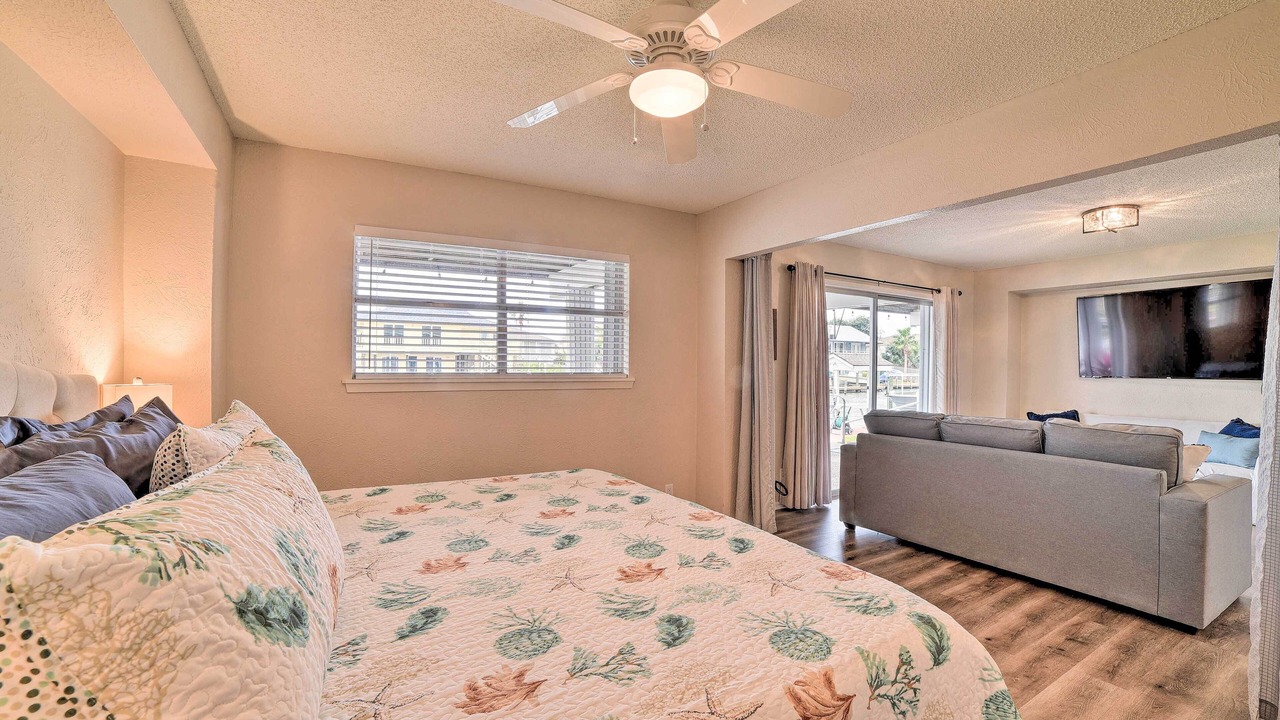 Photo of Others in Key Allegro