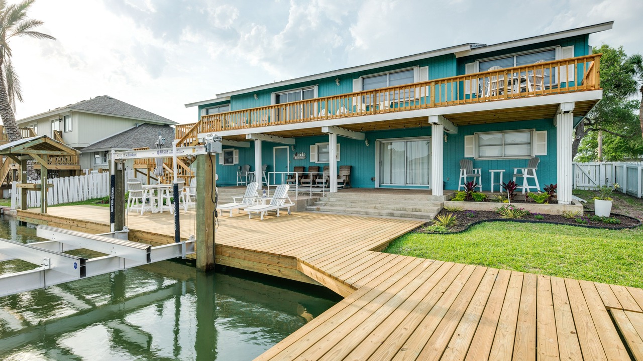 Photo of Others in Key Allegro