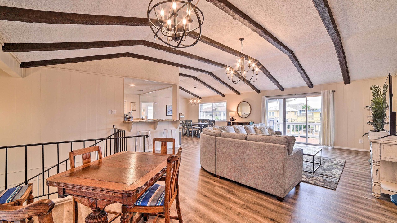 Photo of Others in Key Allegro