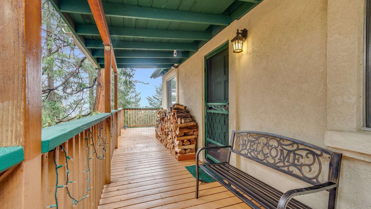 Photo of Patio Balcony in Arrowhead Villas