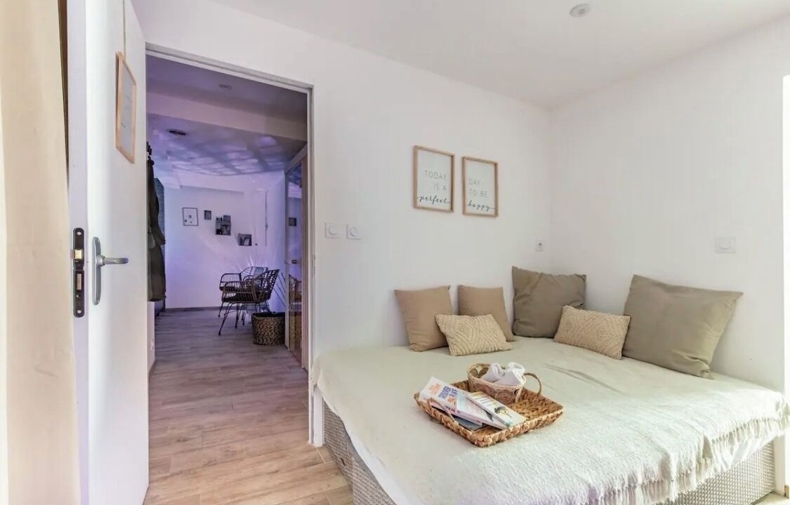 Photo of Bedroom in Seiches-sur-le-Loir