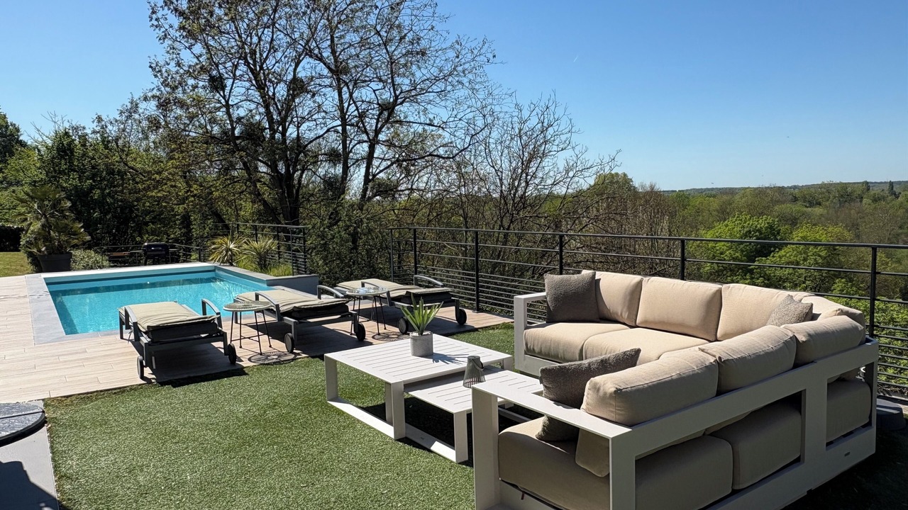 Photo of Patio Balcony in Seiches-sur-le-Loir