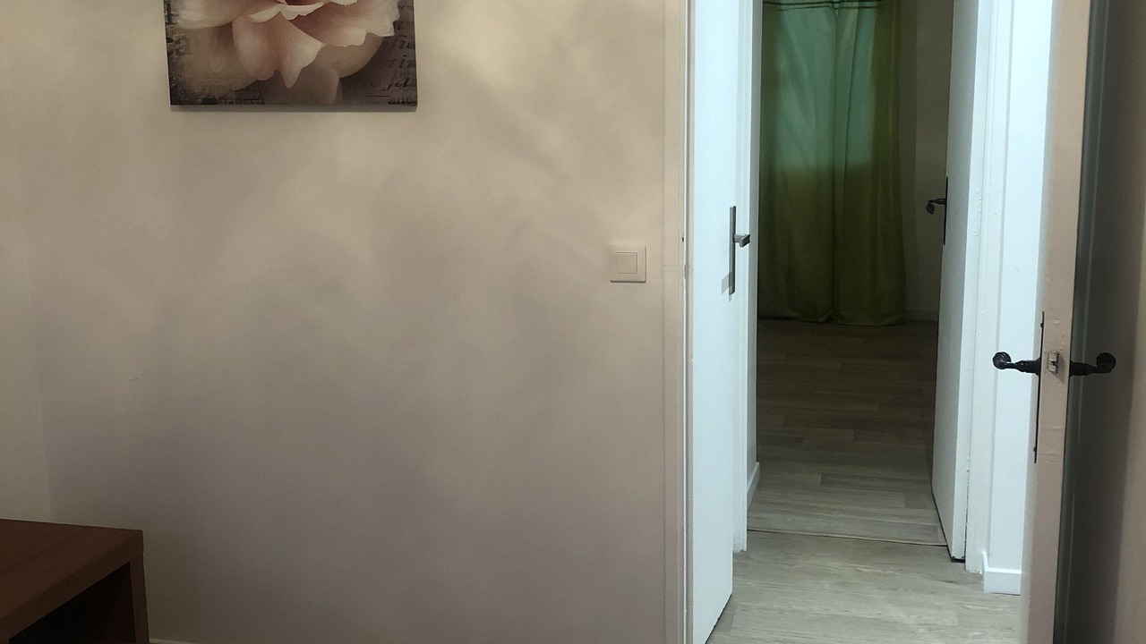 Photo of Bedroom in Deville-les-Rouen