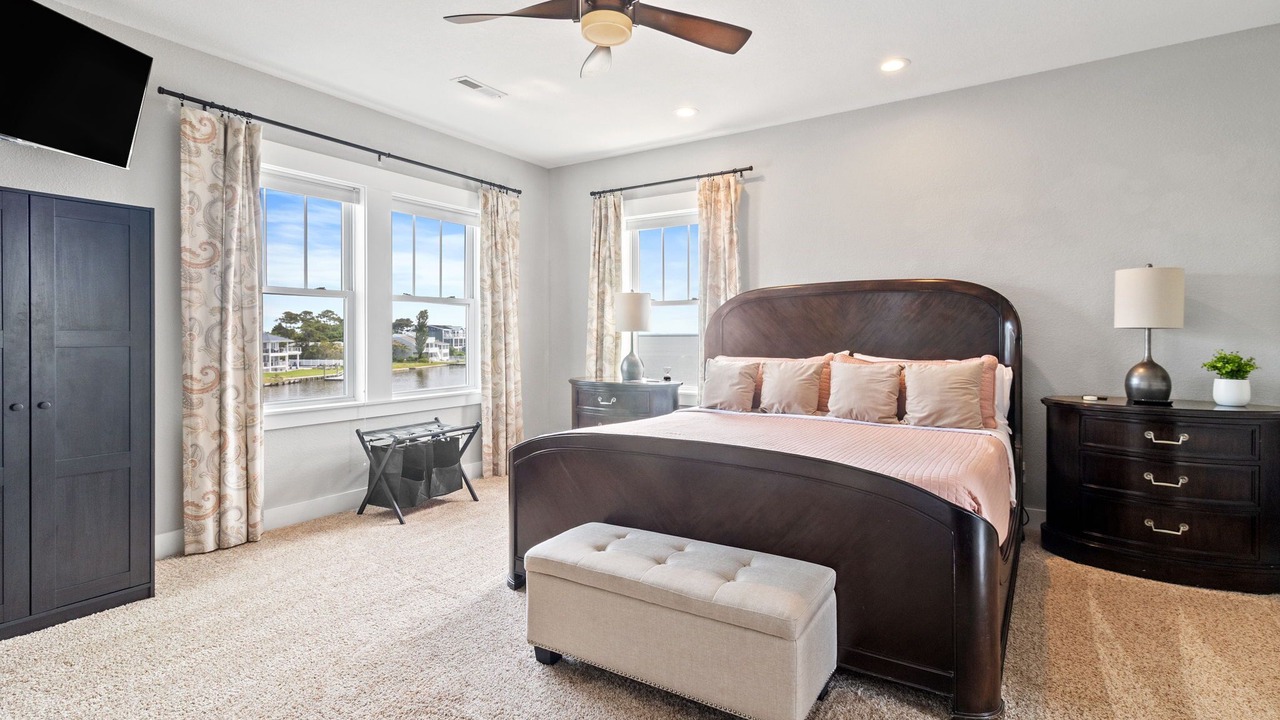 Photo of Bedroom in Sandbridge
