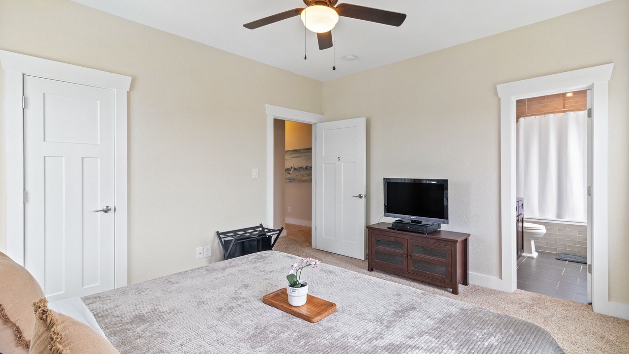 Photo of Bedroom in Sandbridge