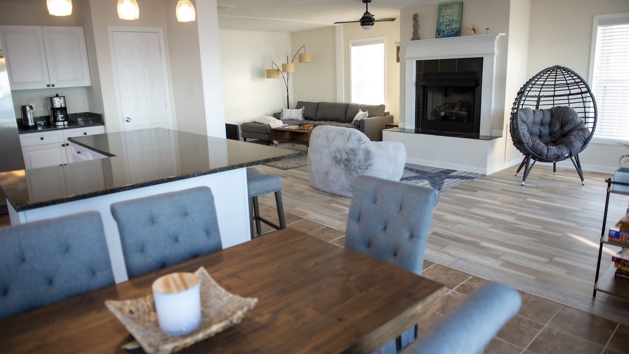 Photo of Livingroom in Willoughby Spit