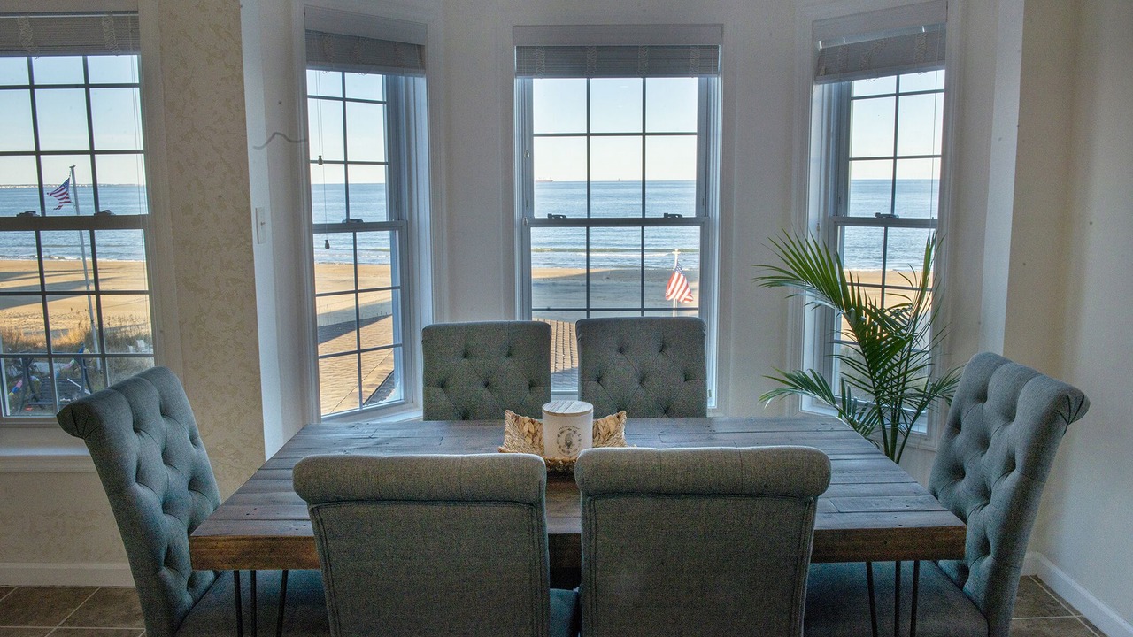 Photo of Bedroom in Willoughby Spit