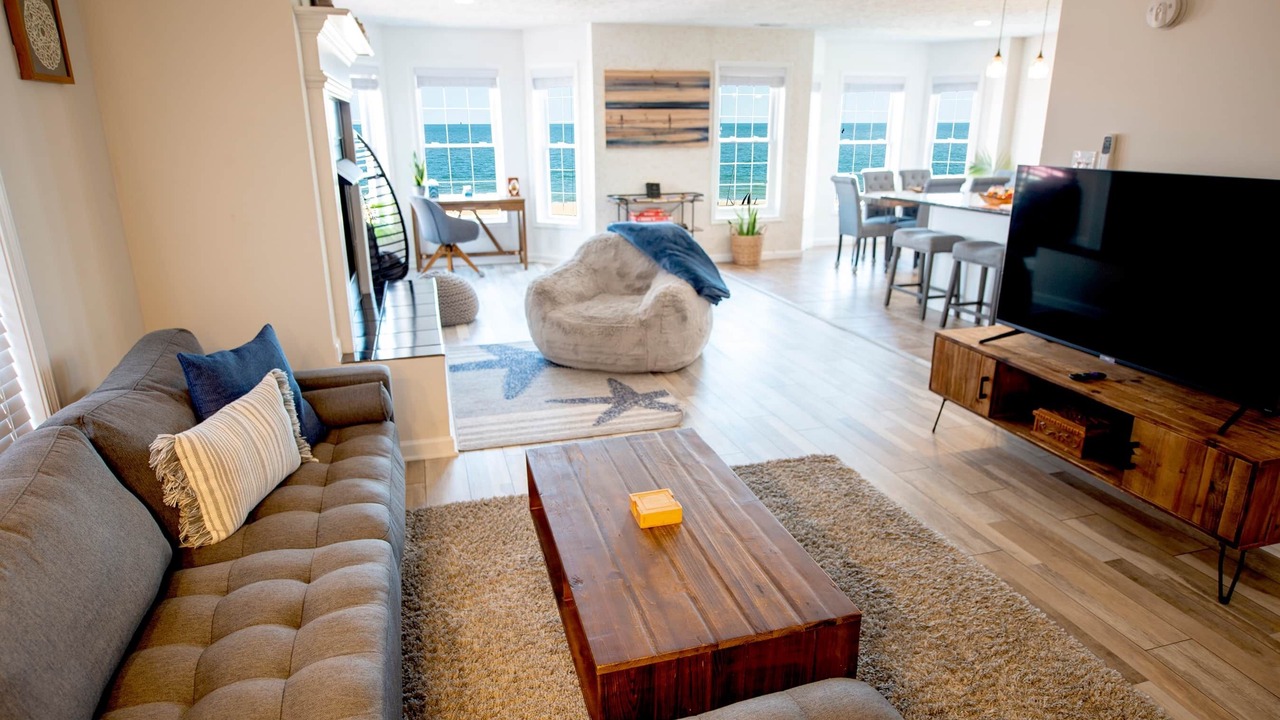 Photo of Bedroom in Willoughby Spit