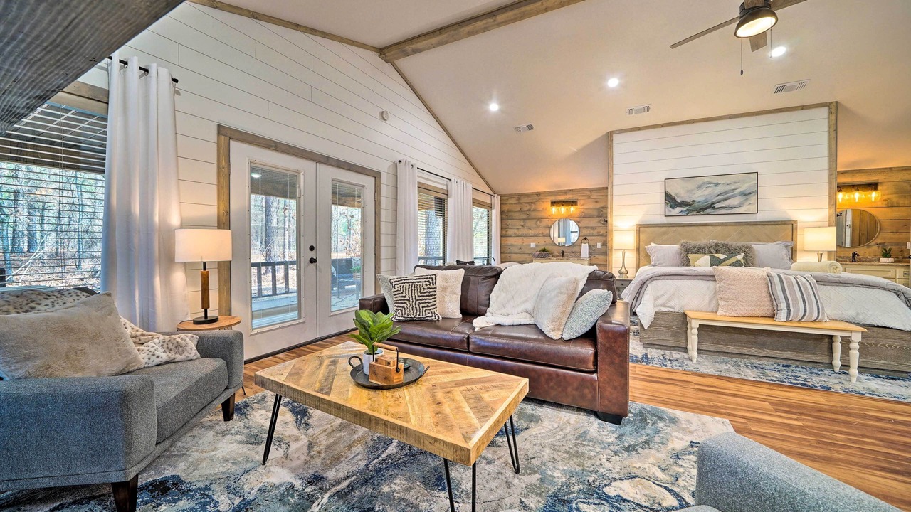 Photo of Livingroom in Hochatown
