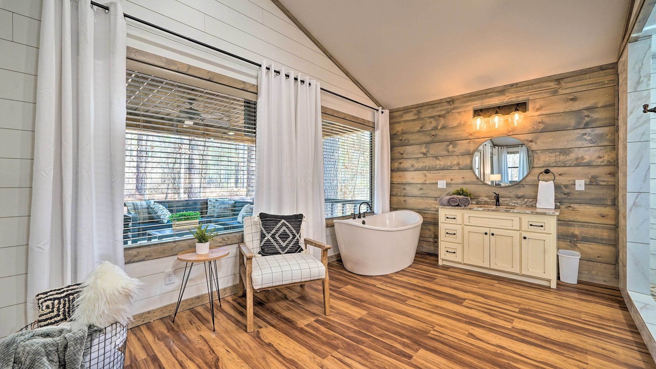 Photo of Bathroom in Hochatown