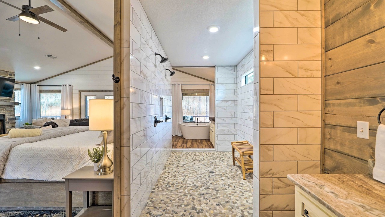 Photo of Bathroom in Hochatown