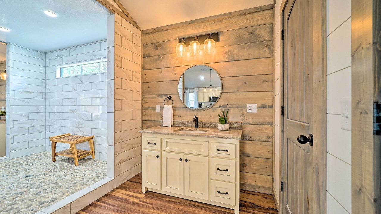 Photo of Bathroom in Hochatown