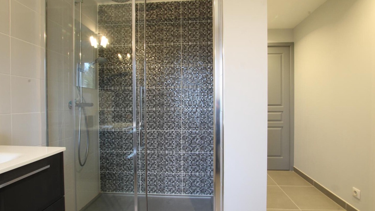 Photo of Bathroom in Saint-Michel-de-Montjoie