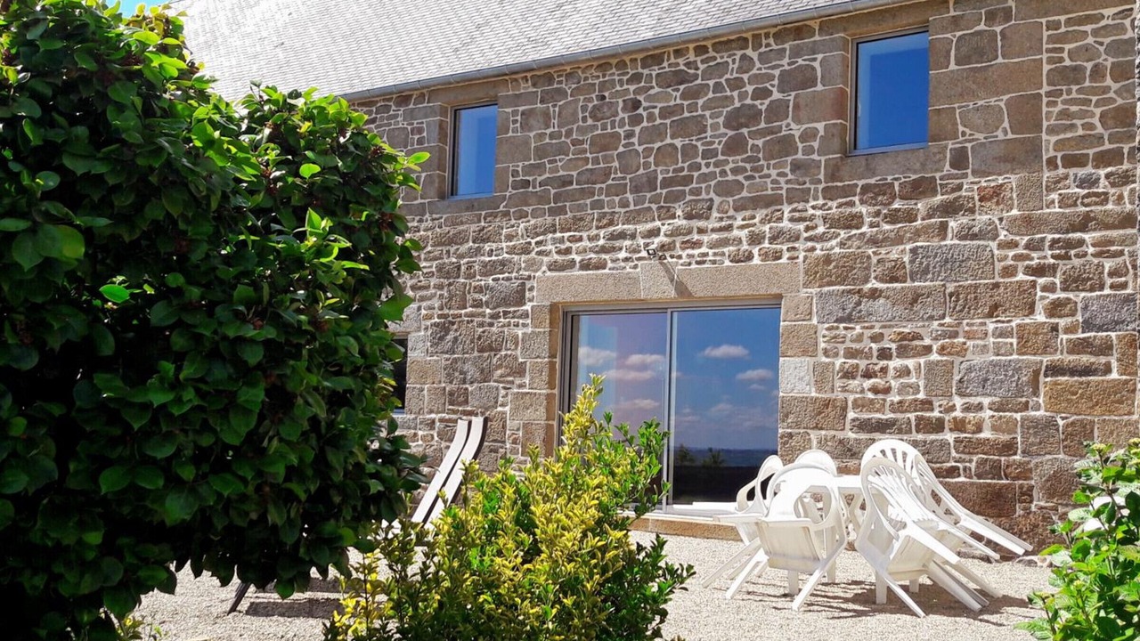 Photo of Patio Balcony in Saint-Michel-de-Montjoie