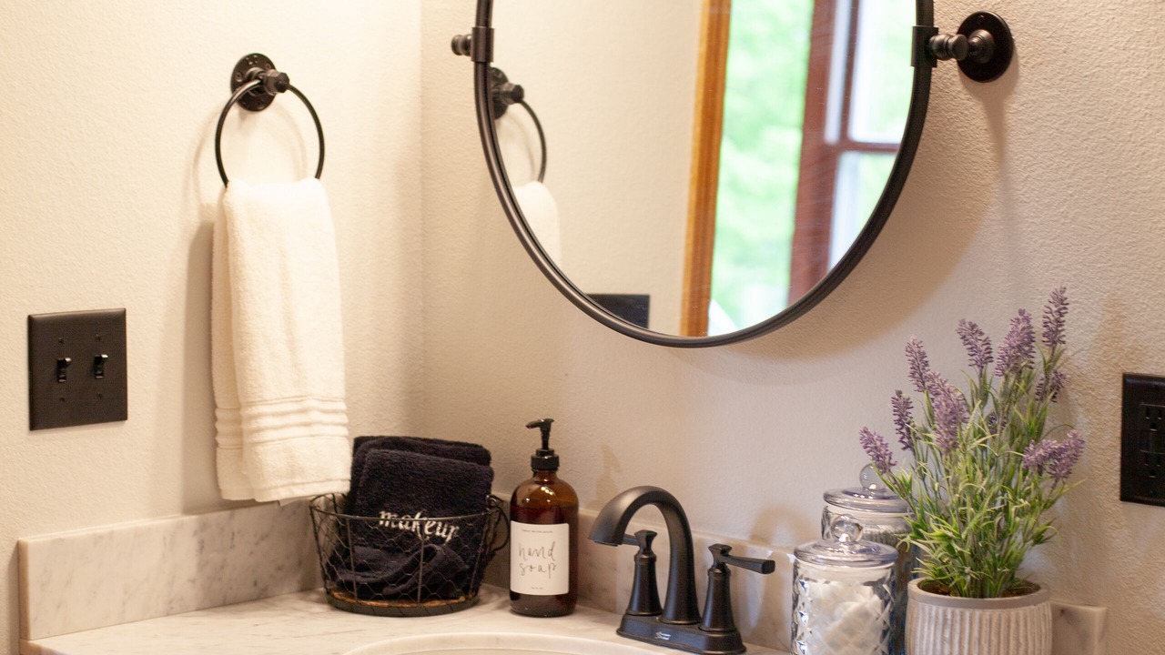 Photo of Bathroom in Mondovi