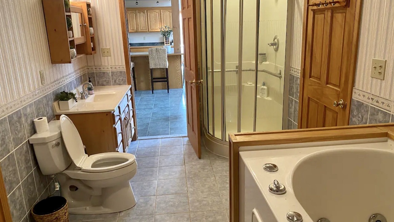 Photo of Bathroom in Town of Macomb