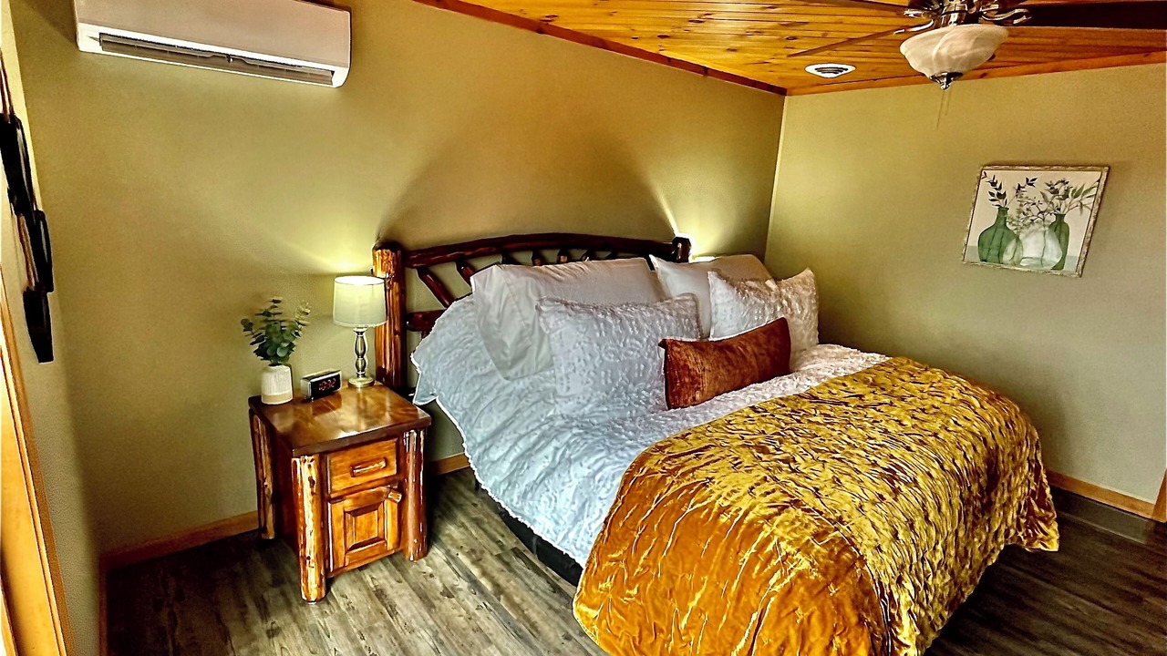 Photo of Bedroom in Town of Macomb