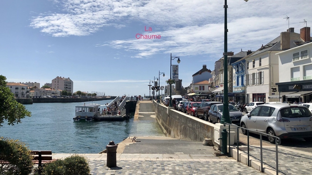 Photo of Others in LʼIle-dʼOlonne