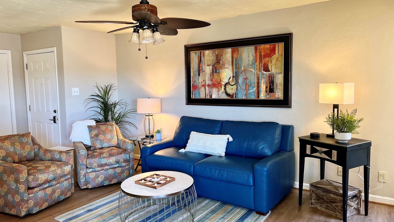 Photo of Livingroom in Horseshoe Bay