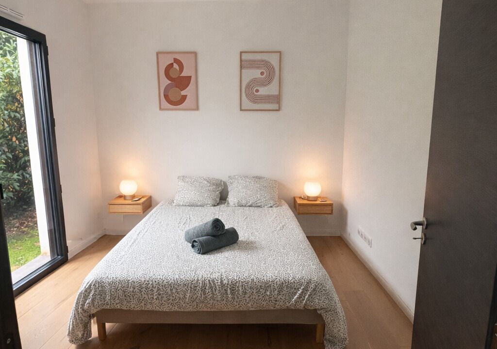 Photo of Bedroom in Gujan-Mestras
