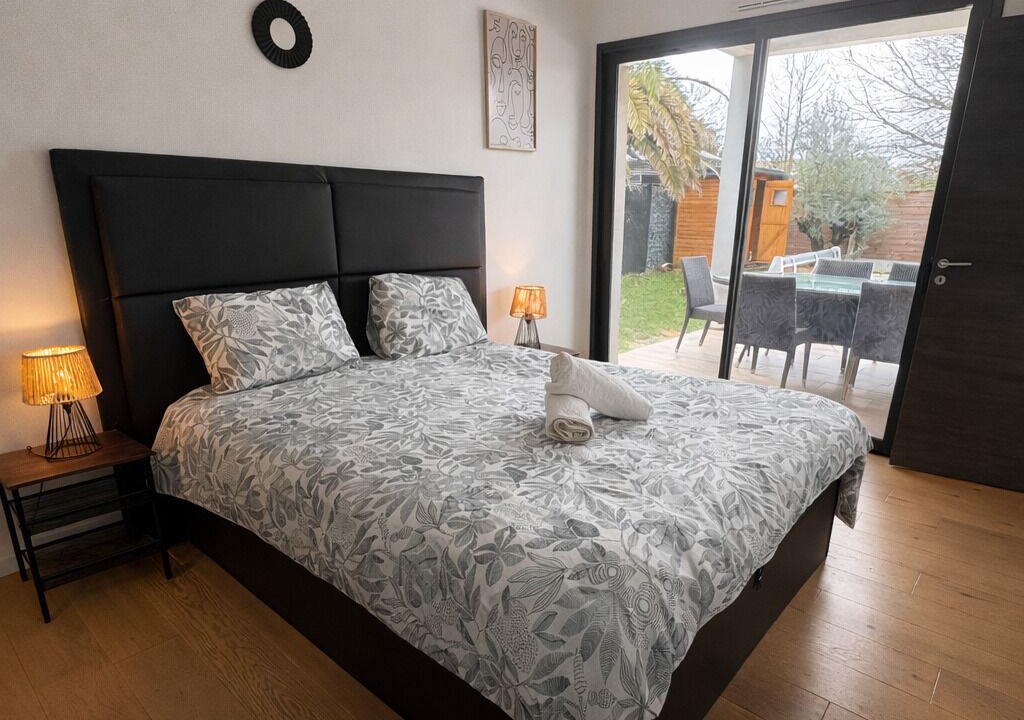 Photo of Bedroom in Gujan-Mestras