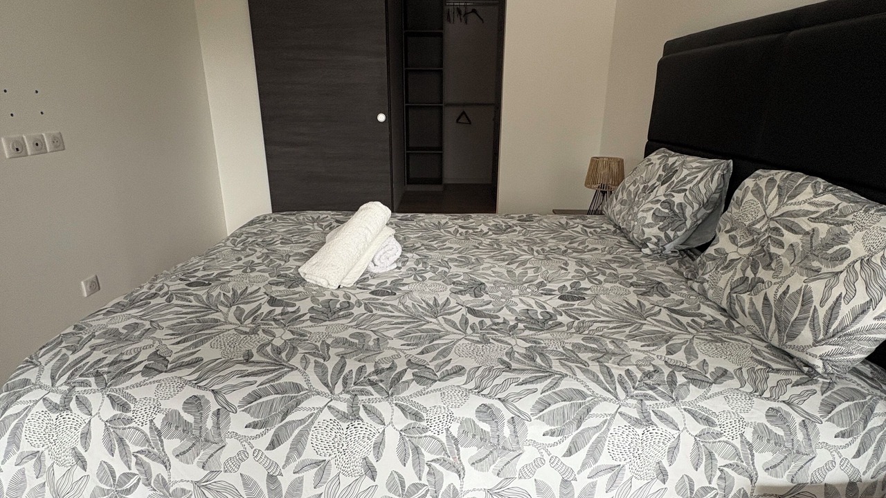 Photo of Bedroom in Gujan-Mestras